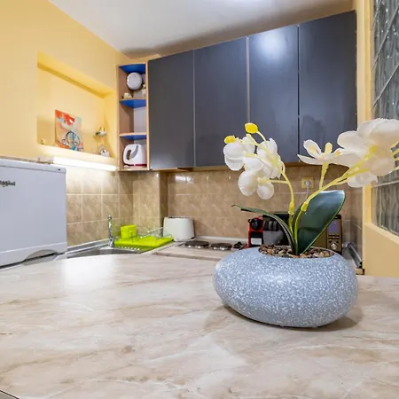 Apartment Raya Top Center 2br *