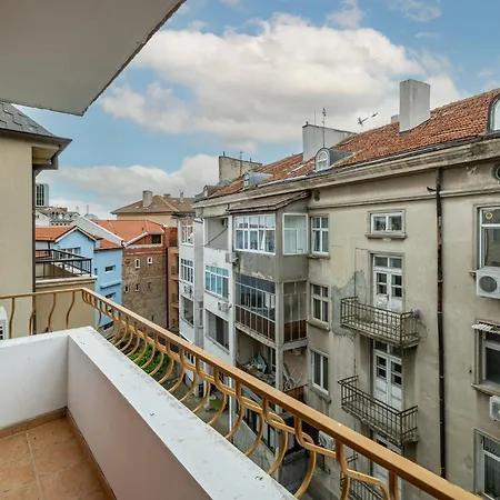 Apartment Raya Top Center 2br *